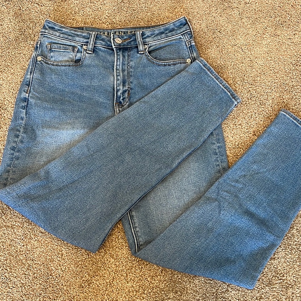 American Eagle Mom Jeans! Stretch size 0